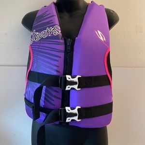 Stearns Life Preserver Women’s S, measures bust 38”, length 18” down Back
